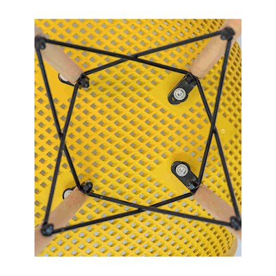 Стул пластиковый Eames DSW GRID желтый